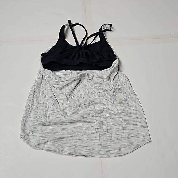 Lululemon Moment to Movement 2-in-1 Tank size 6 - Picture 5 of 6